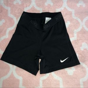 Black nike pros
